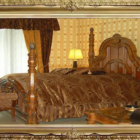 Hotel Burg Romantik 4*