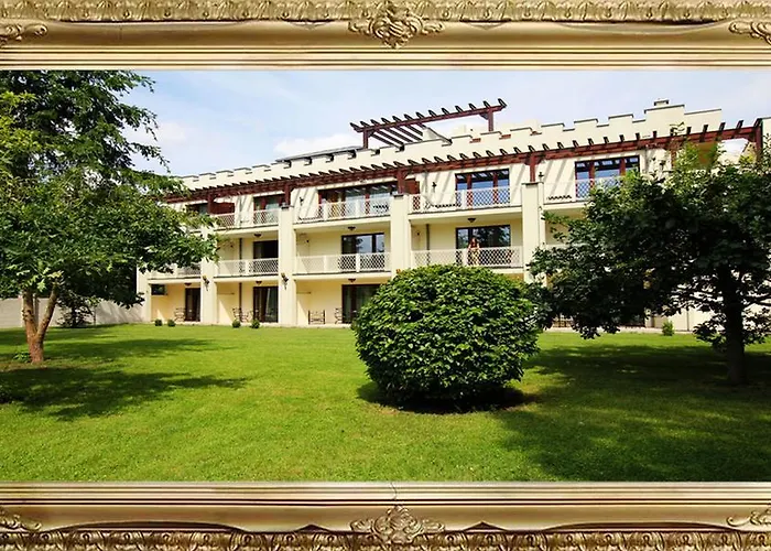 Hotel Burg Romantik 4*