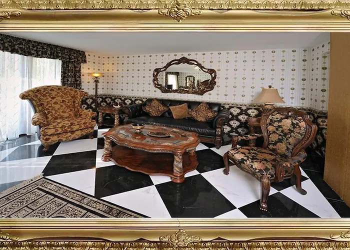 Hotel Burg Romantik 4*